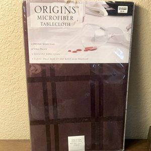 New Microfiber tablecloth
